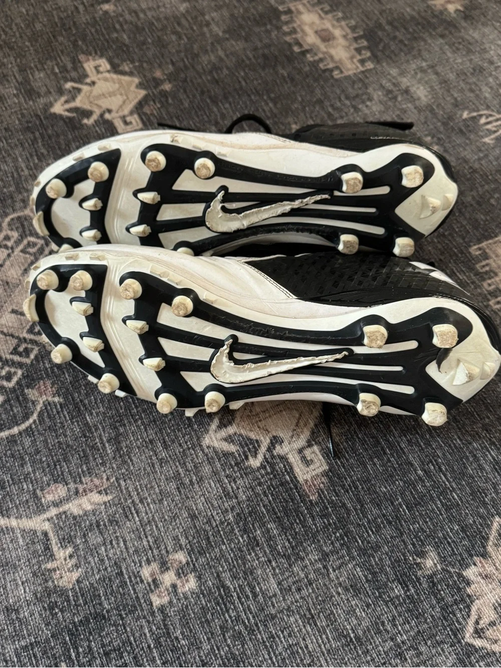 Nike Mens White and Black High-Top Football Cleats